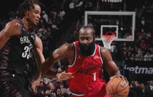 轰31+4+6!我们需要拉开空间,哈登赛后明牌了,而小卡也把话挑明 轰31+4+6!我们需要拉开空间,哈登赛后明牌了,而小卡也把话挑明